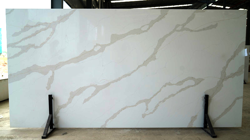 Calacatta bronce